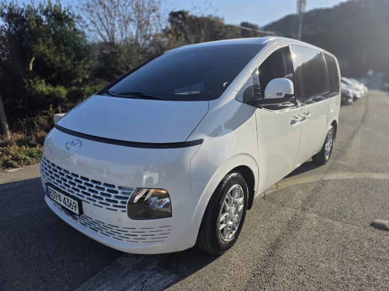 Hyundai Staria