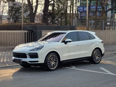 Porsche CAYENNE