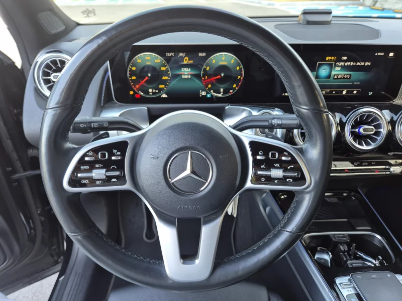 Mercedes-Benz GLB-Class