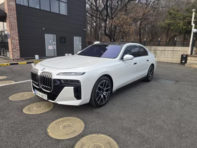 BMW 7-Series