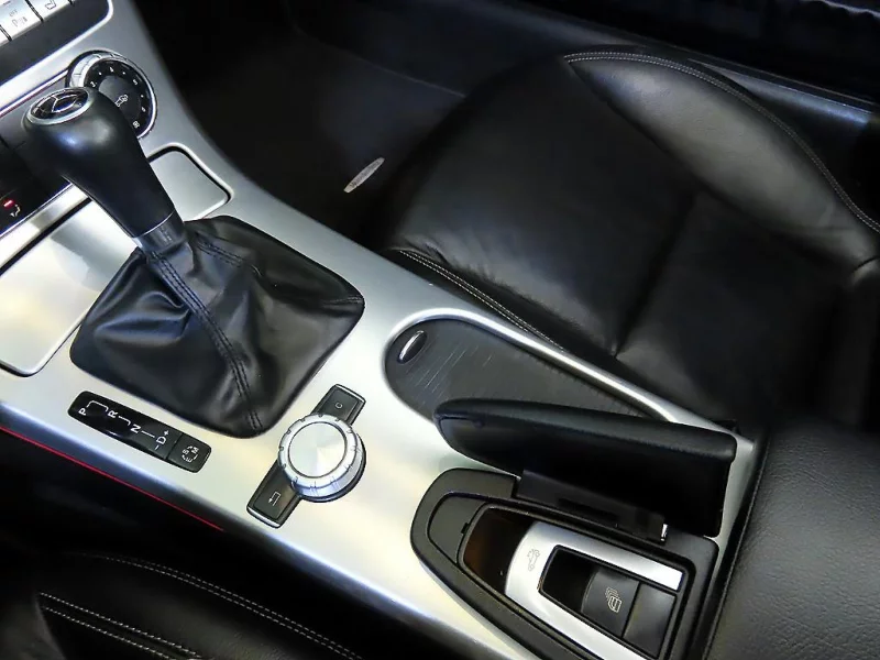 Mercedes-Benz SLK-Class