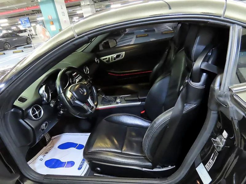 Mercedes-Benz SLK-Class