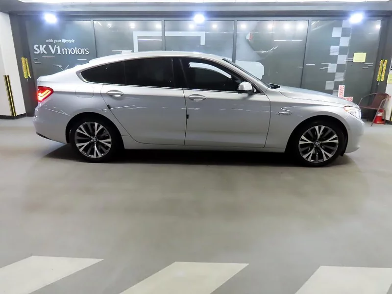 BMW 5-Series Gran Turismo