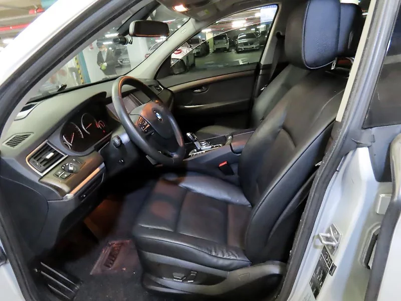 BMW 5-Series Gran Turismo