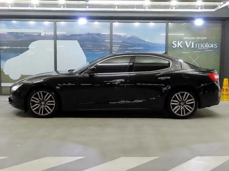 Maserati GHIBLI