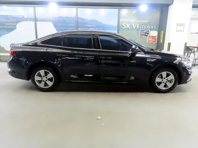 Renault SM6