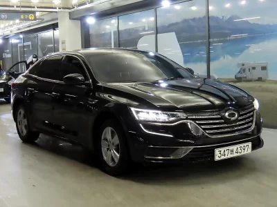 Renault SM6