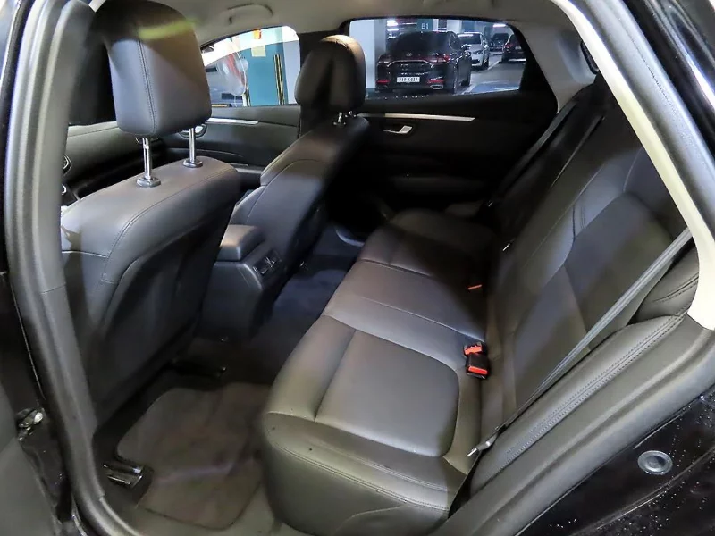 Renault SM6