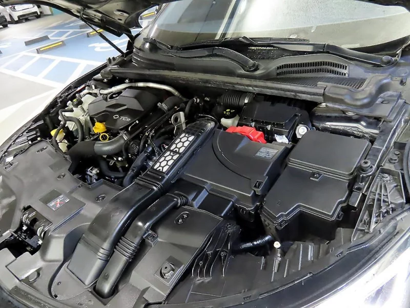 Renault SM6