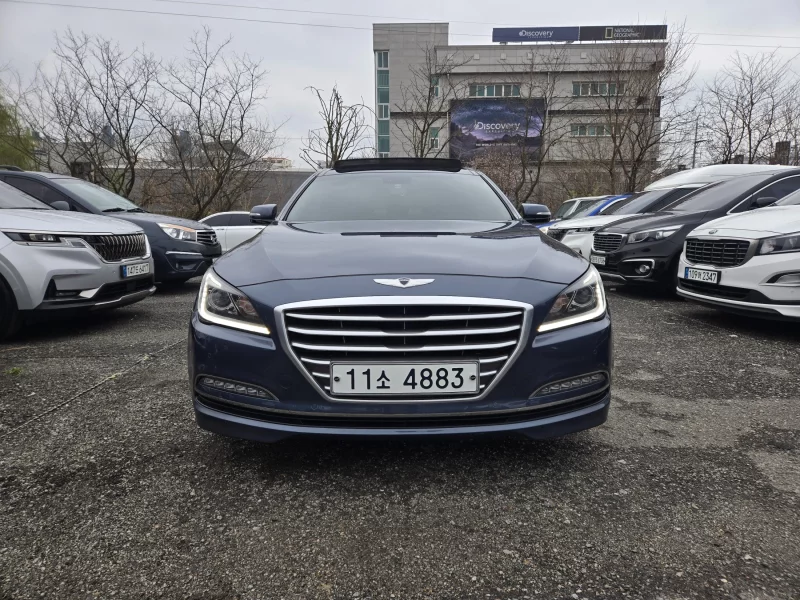 Hyundai Genesis