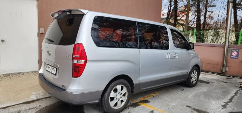 Hyundai Grand Starex