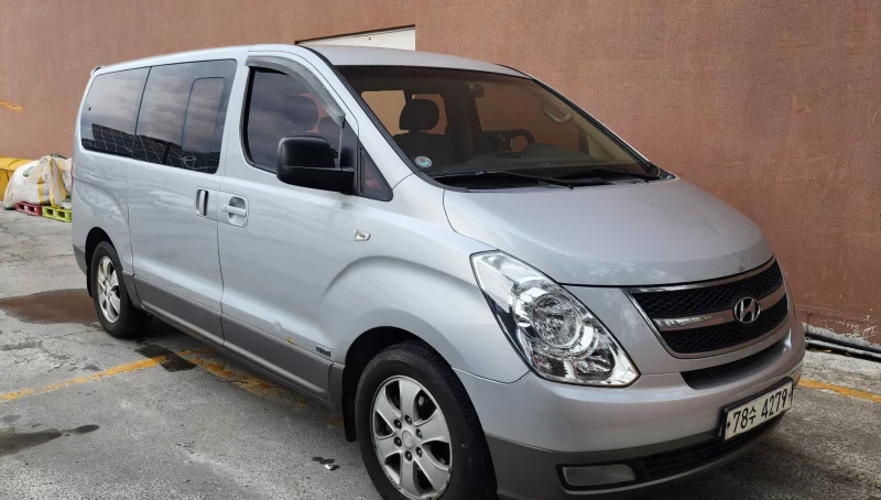 Hyundai Grand Starex