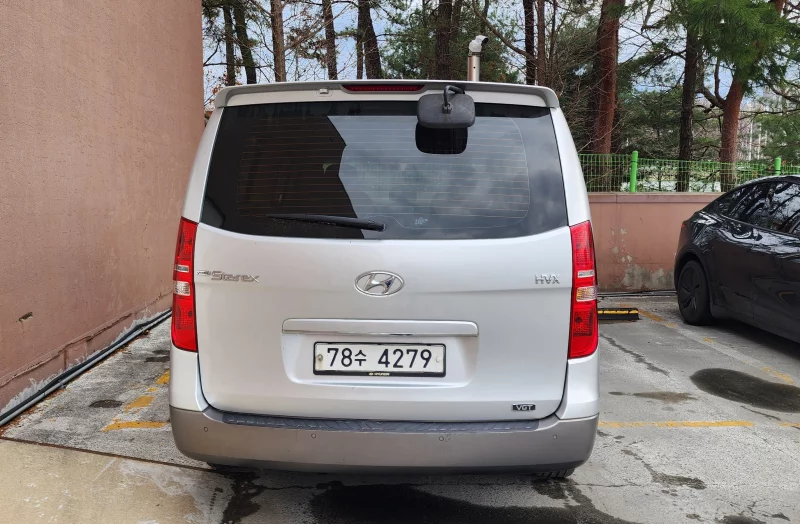 Hyundai Grand Starex