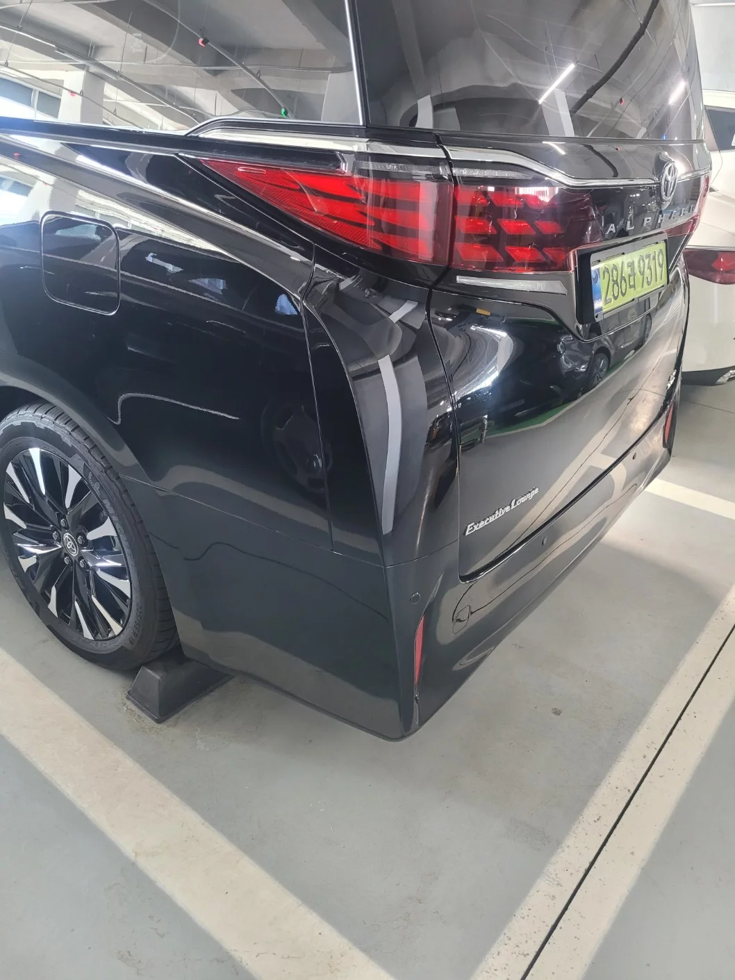 TOYOTA ALPHARD 2025г.в. силовым агрегатом объёмом 2487 см3 на 190 л.с цвет Черный - экспорт из Кореи. Фото №7
