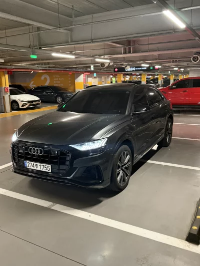 Audi Q8