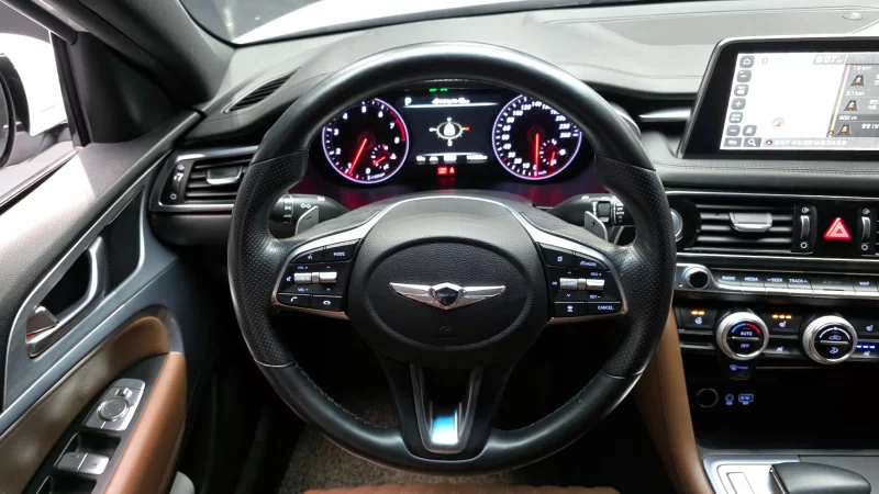 Genesis G70