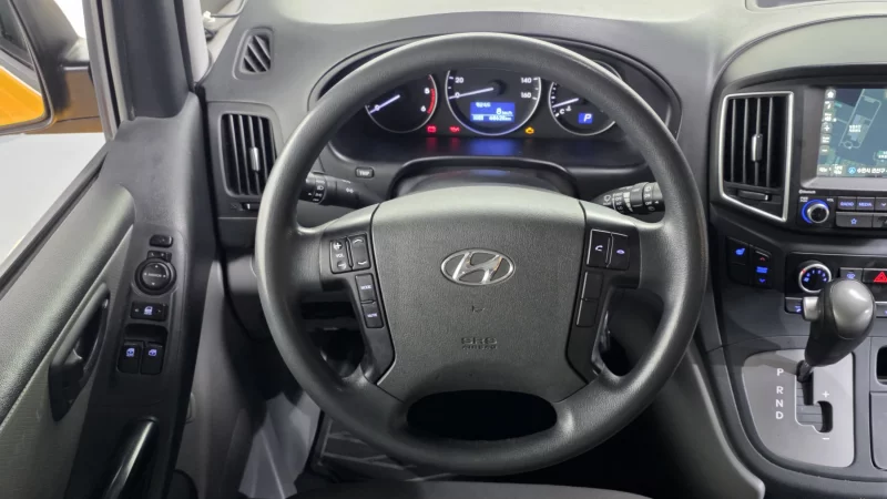 Hyundai Grand Starex