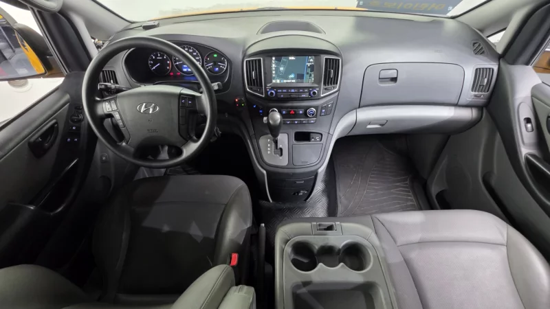 Hyundai Grand Starex