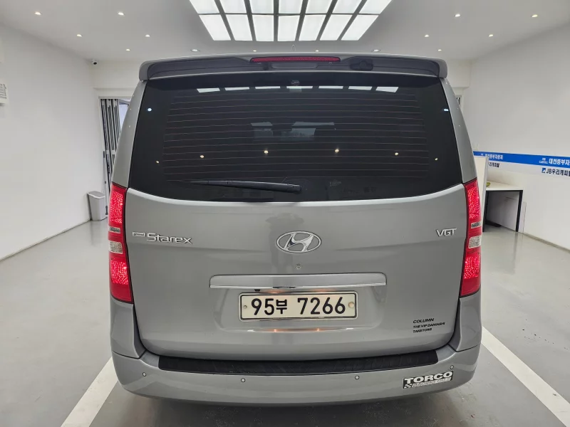 Hyundai Grand Starex