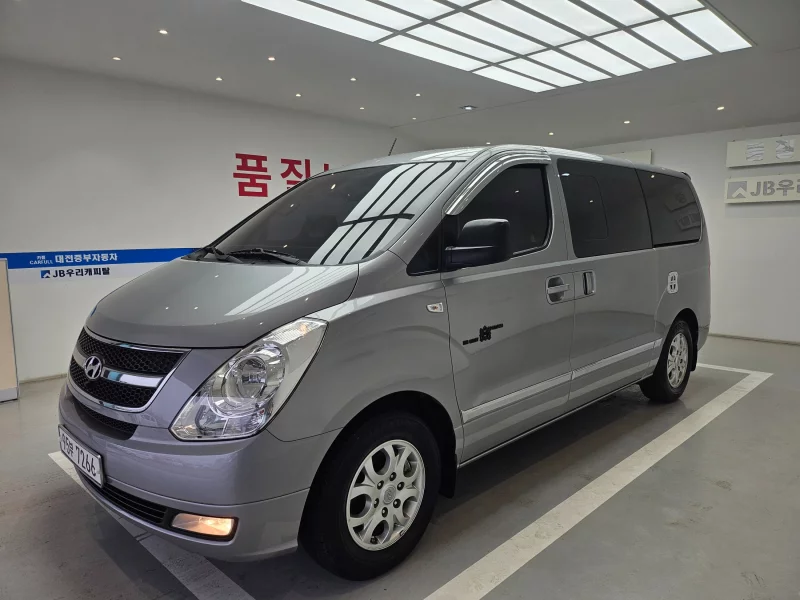 Hyundai Grand Starex