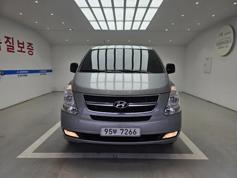 Hyundai Grand Starex
