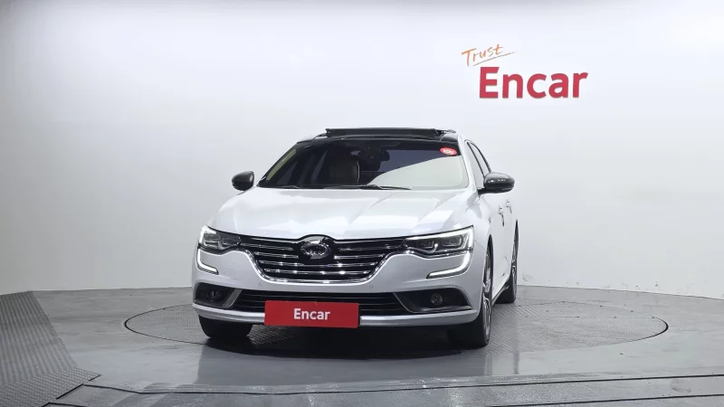 Renault SM6