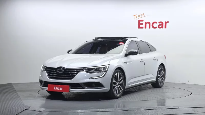 Renault SM6