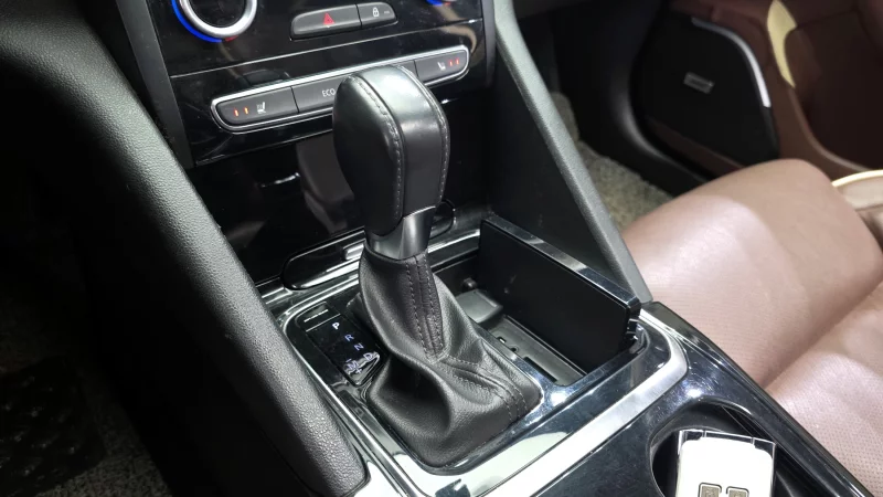 Renault SM6
