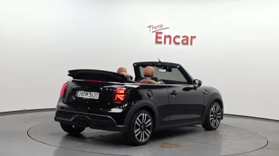 MINI Cooper Convertible