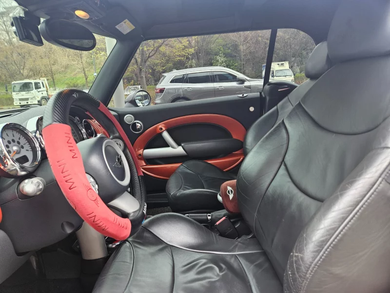 MINI Cooper Convertible