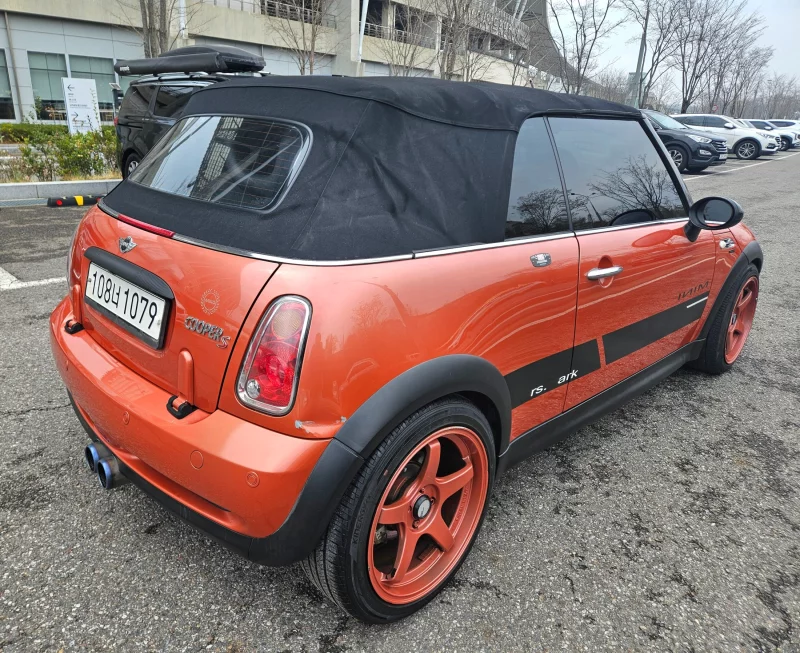 MINI Cooper Convertible