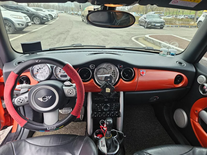 MINI Cooper Convertible