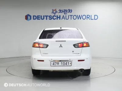 Mitsubishi Lancer
