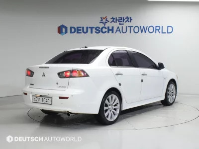 Mitsubishi Lancer