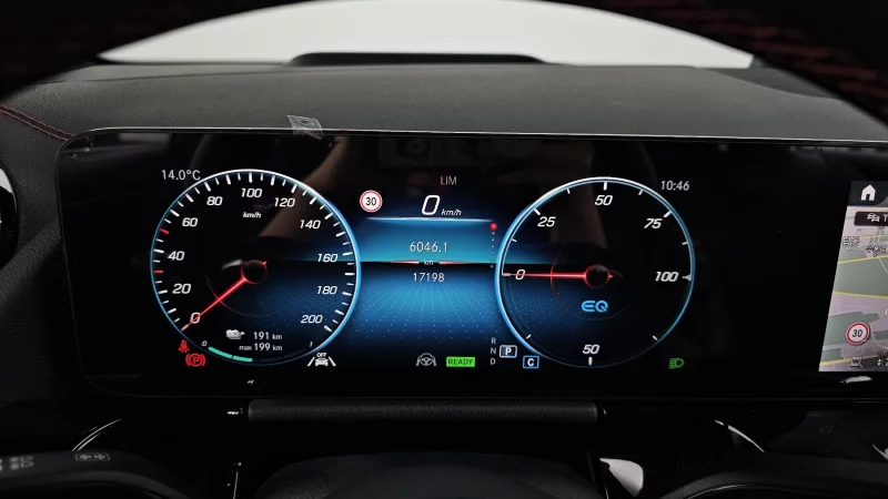 Mercedes-Benz EQA