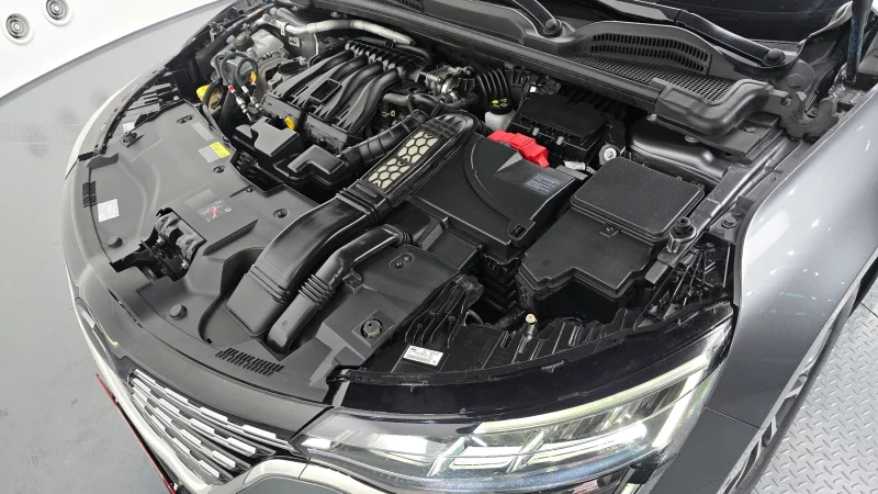 Renault SM6