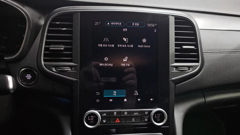 Renault SM6