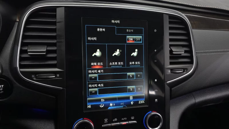 Renault SM6