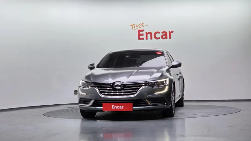 Renault SM6