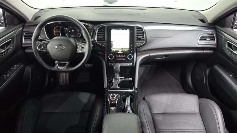 Renault SM6