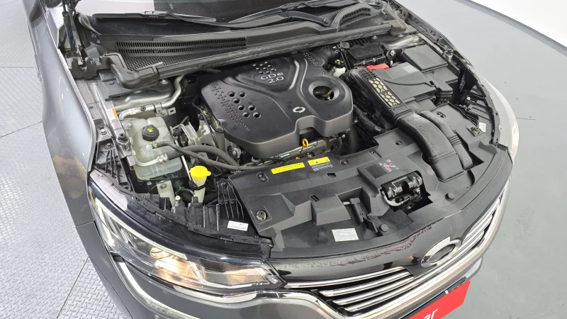 Renault SM6