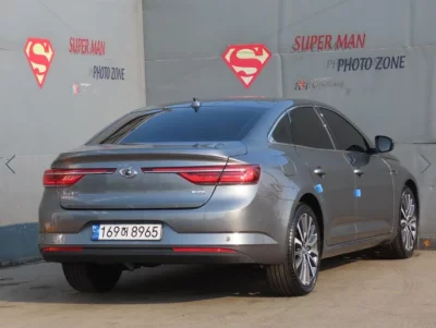 Renault SM6