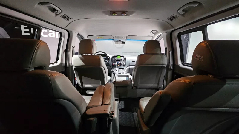 Hyundai Grand Starex