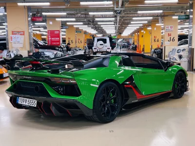 Lamborghini Aventador