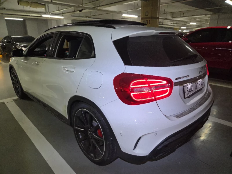 Mercedes-Benz GLA-Class