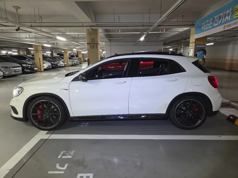 Mercedes-Benz GLA-Class