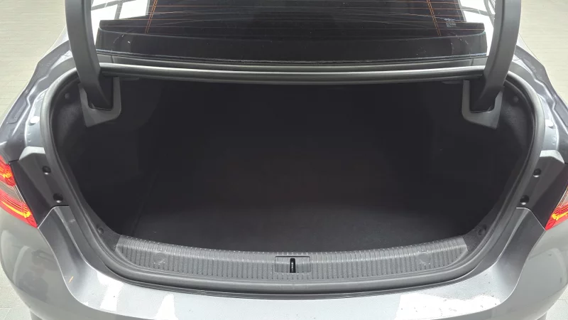 Renault SM6