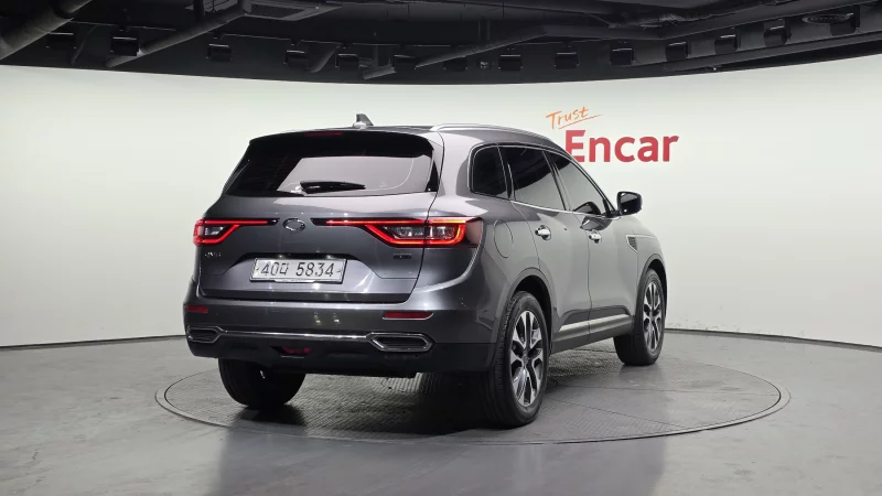 Renault QM6