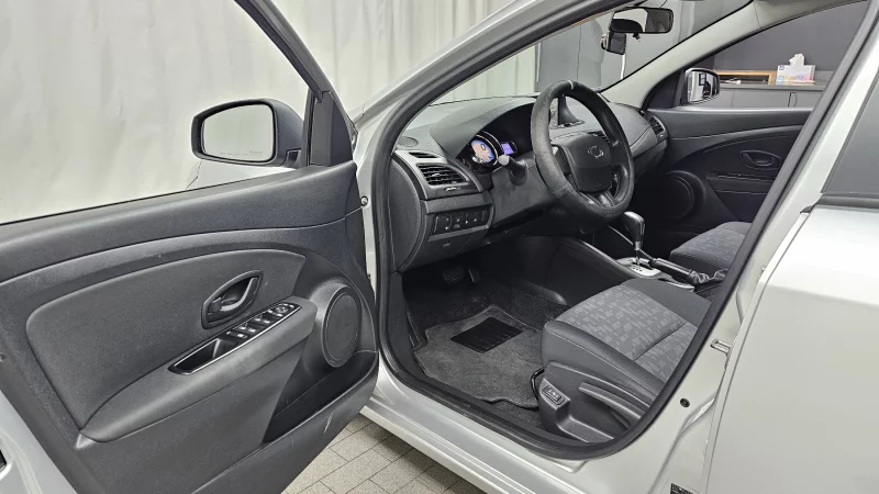 Renault SM3