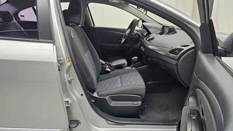 Renault SM3